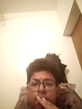 Snapshot of letsplaygame chatting on 04/08/26, 10:11 letsplaygame online show from 04/08/26, 10:11