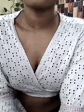 Snapshot of BlushingBunny_ chatting on 04/02/26, 05:41 BlushingBunny online show from 04/02/26, 05:41