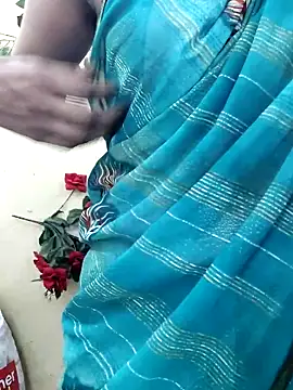 Snapshot of BlushingBunny_ chatting on 04/05/26, 05:41 BlushingBunny online show from 04/05/26, 05:41