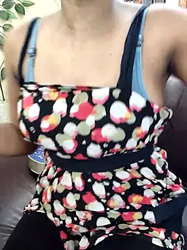 Snapshot of BlushingBunny_ chatting on 04/03/26, 05:52 BlushingBunny online show from 04/03/26, 05:52