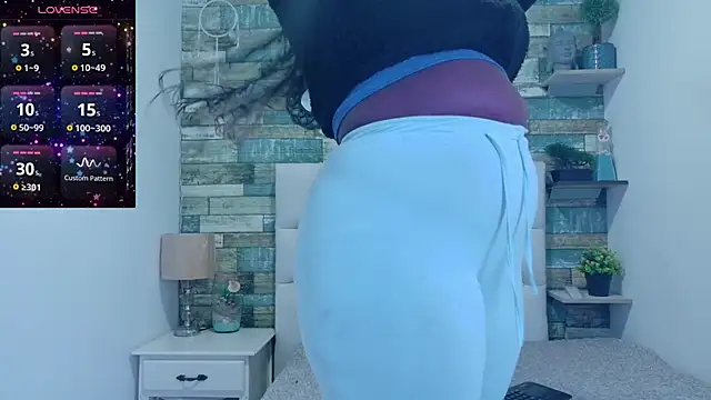 Skylernaomi online show from 04/22/26, 01:07