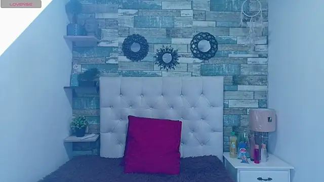 Skylernaomi online show from 05/21/26, 02:14