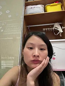 Snapshot of Zbnmji chatting on 07/14/26, 10:43 Zbnmji online show from 07/14/26, 10:43