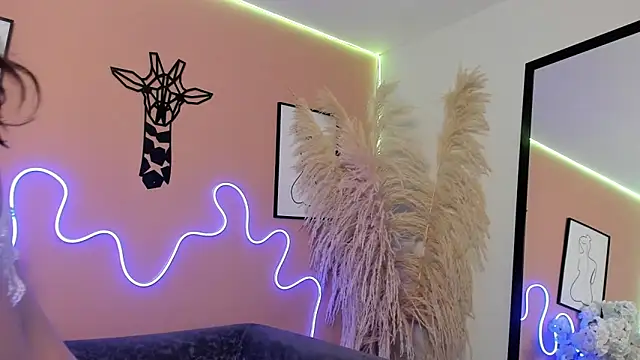 Lolaa Bunny   online show from 04/16/26, 12:17