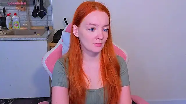 Snapshot of Sun__shiine chatting on 04/13/26, 02:54 Sun shiine online show from 04/13/26, 02:54