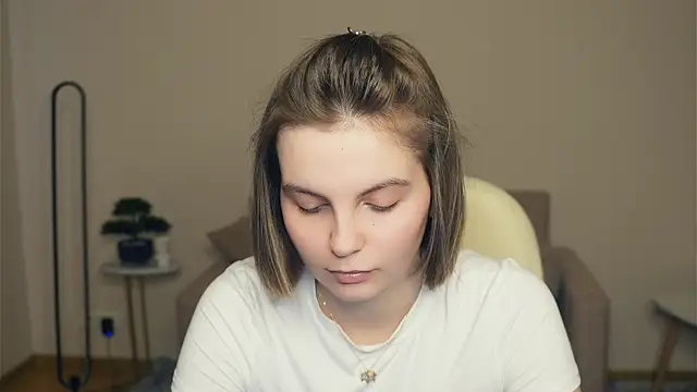 Snapshot of AnnaSchroen chatting on 04/10/26, 09:49 AnnaSchroen online show from 04/10/26, 09:49