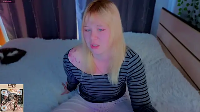 unburnedgirl online show from 05/10/26, 07:23
