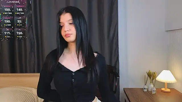 Snapshot of JazminLantey chatting on 04/11/26, 01:13 JazminLantey online show from 04/11/26, 01:13