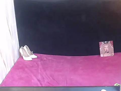 Snapshot of KamylaBiker chatting on 04/08/26, 02:57 KamylaBiker online show from 04/08/26, 02:57