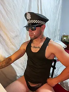Snapshot of Sexmuscle17 chatting on 07/03/26, 10:38 Sexmuscle17 online show from 07/03/26, 10:38