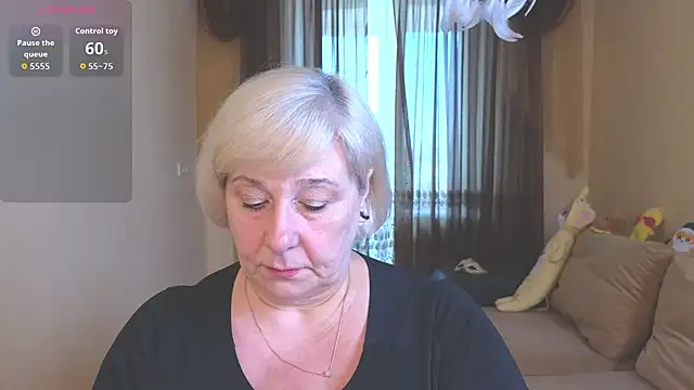 Snapshot of Milane_Milky chatting on 04/06/26, 04:57 Milane Milky online show from 04/06/26, 04:57