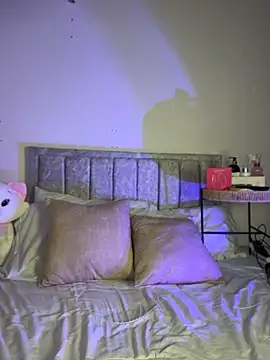 helenarouse online show from 05/19/26, 04:25