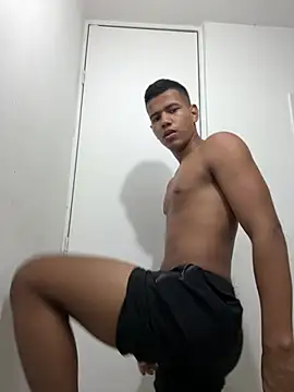 Snapshot of noahdark_ chatting on 04/03/26, 04:52 noahdark online show from 04/03/26, 04:52