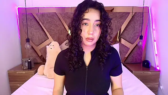bella swwan  online show from 06/21/26, 06:36