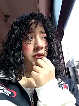 bella swwan  online show from 04/05/26, 01:18