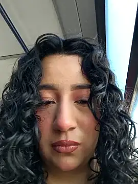 bella swwan  online show from 04/04/26, 01:06