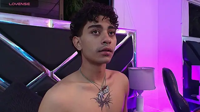 MiikeOthon online show from 04/22/26, 04:08