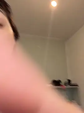 Abrildqquino online show from 04/23/26, 07:37