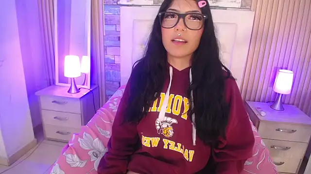 sapphire hs online show from 04/10/26, 03:57