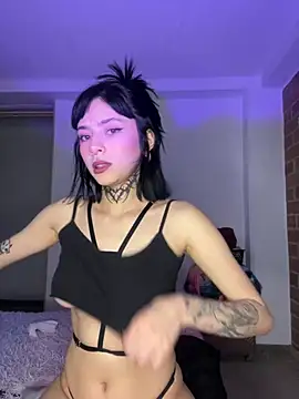 Snapshot of Babeel_ chatting on 07/15/26, 02:29 Babeel online show from 07/15/26, 02:29
