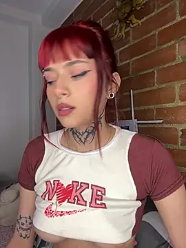 Snapshot of Babeel_ chatting on 06/17/26, 12:32 Babeel online show from 06/17/26, 12:32