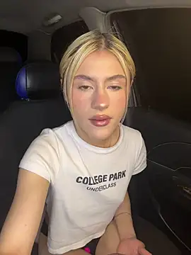 Lia fire online show from 05/06/26, 05:11