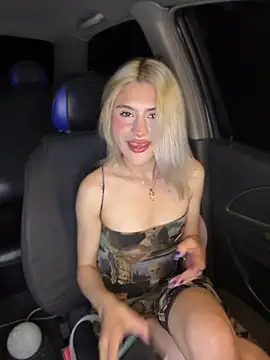 Snapshot of Lia_fire chatting on 04/12/26, 03:10 Lia fire online show from 04/12/26, 03:10