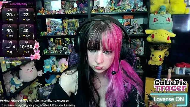 Snapshot of CutieTracer chatting on 05/25/26, 03:11 CutieTracer online show from 05/25/26, 03:11