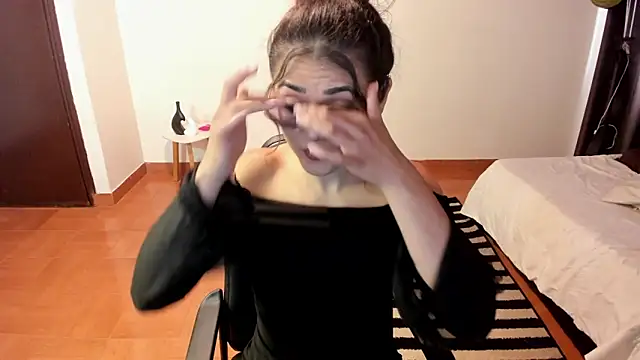 FreyaRouge online show from 04/29/26, 06:14