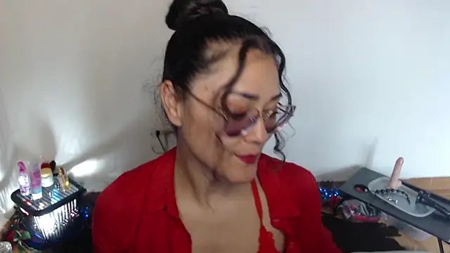 FreyaRouge online show from 06/12/26, 05:10