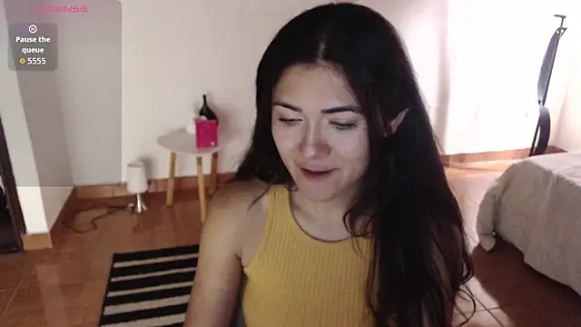 Snapshot of FreyaRouge chatting on 04/09/26, 02:45 FreyaRouge online show from 04/09/26, 02:45