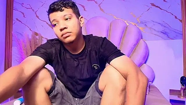 Snapshot of Miaa_Hero chatting on 04/14/26, 07:41 Miaa Hero online show from 04/14/26, 07:41