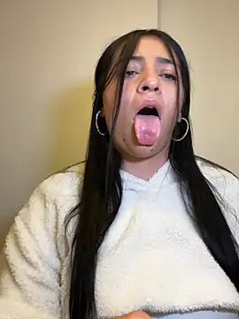 nicole bunny21 online show from 04/11/26, 01:35