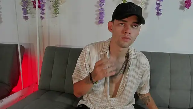 Snapshot of Dope_BoyGGs chatting on 03/31/26, 08:55 Dope BoyGGs online show from 03/31/26, 08:55