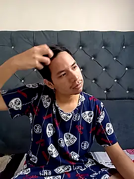 Ian-yin08 online show from 04/04/26, 12:45