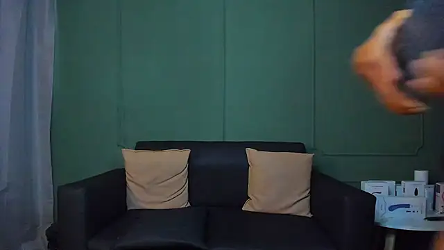 dominc berry online show from 04/29/26, 12:20
