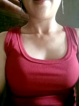 Snapshot of Lisa-aa chatting on 04/06/26, 05:41 Lisa-aa online show from 04/06/26, 05:41