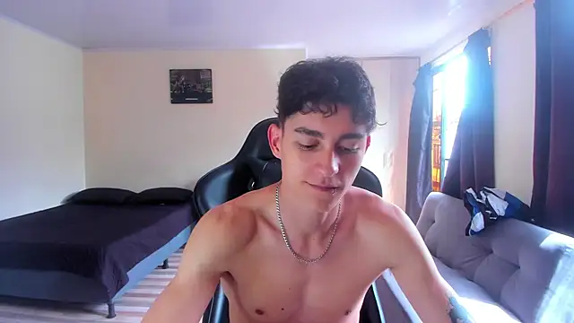 Luke Chill online show from 04/07/26, 03:14