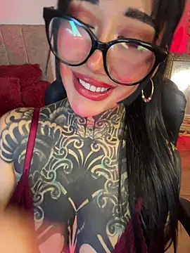 Snapshot of Musedreams chatting on 04/11/26, 01:24 Musedreams online show from 04/11/26, 01:24