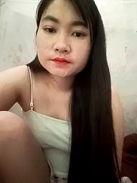 Linh Hoang online show from 05/20/26, 02:08