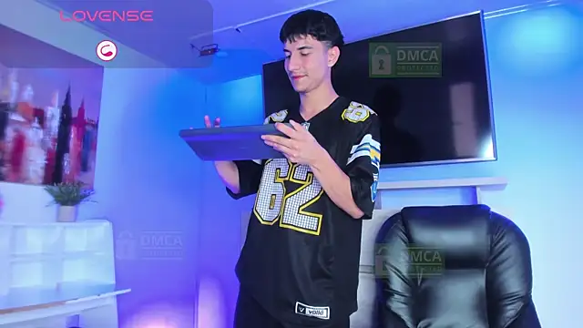 Snapshot of Taylor_Brooks chatting on 04/11/26, 06:55 Taylor Brooks online show from 04/11/26, 06:55