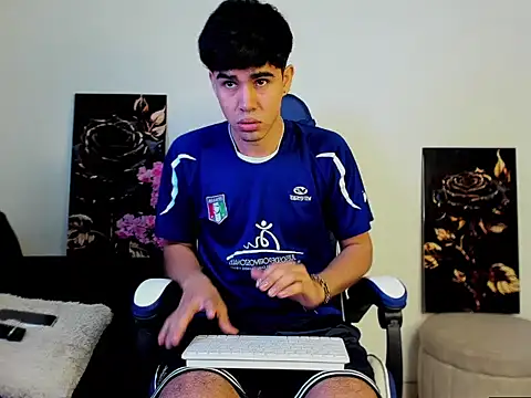 Andy wood online show from 04/08/26, 04:41