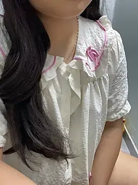 Rosecute11 online show from 05/15/26, 12:36