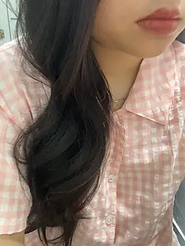 Rosecute11 online show from 04/18/26, 04:59