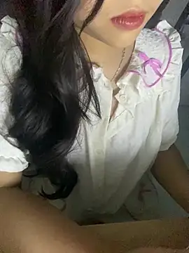 Rosecute11 online show from 04/10/26, 10:33