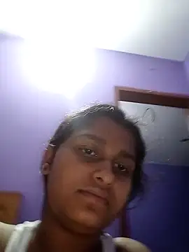 Snapshot of Jerin_Couple61 chatting on 05/14/26, 04:37 Jerin Couple61 online show from 05/14/26, 04:37