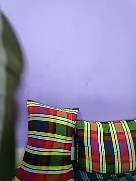 Snapshot of Jerin_Couple61 chatting on 05/23/26, 04:22 Jerin Couple61 online show from 05/23/26, 04:22