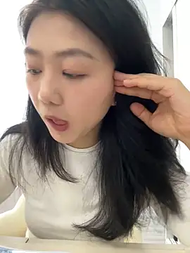 Snapshot of Shanshan_1267 chatting on 04/21/26, 04:41 Shanshan 1267 online show from 04/21/26, 04:41