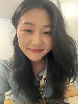 Snapshot of Shanshan_1267 chatting on 04/23/26, 01:46 Shanshan 1267 online show from 04/23/26, 01:46