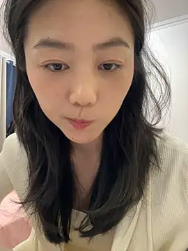 Snapshot of Shanshan_1267 chatting on 04/30/26, 10:44 Shanshan 1267 online show from 04/30/26, 10:44